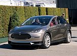 Nowa Tesla X zaprezentowana w Chicago (Elektryczny SUV)