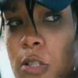 Rihanna dała plamę. w "Battleship". Widziałeś?